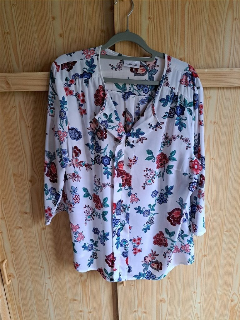 Blouse met driekwartmouw wit met kleurrijke bloemen maat 46, Kleding | Dames, Wit, Maat 46/48 (XL) of groter, Ophalen of Verzenden