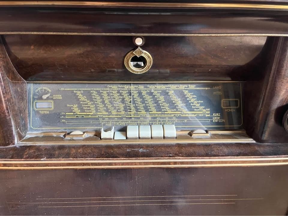 Ancien meuble radio a restaurer, Antiek en Kunst, Ophalen