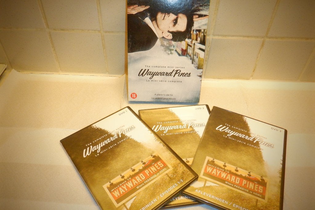 DVD The Complete Mini Serie Wayward Pines., Vanaf 16 jaar, Nederlands, Ophalen of Verzenden, Zo goed als nieuw