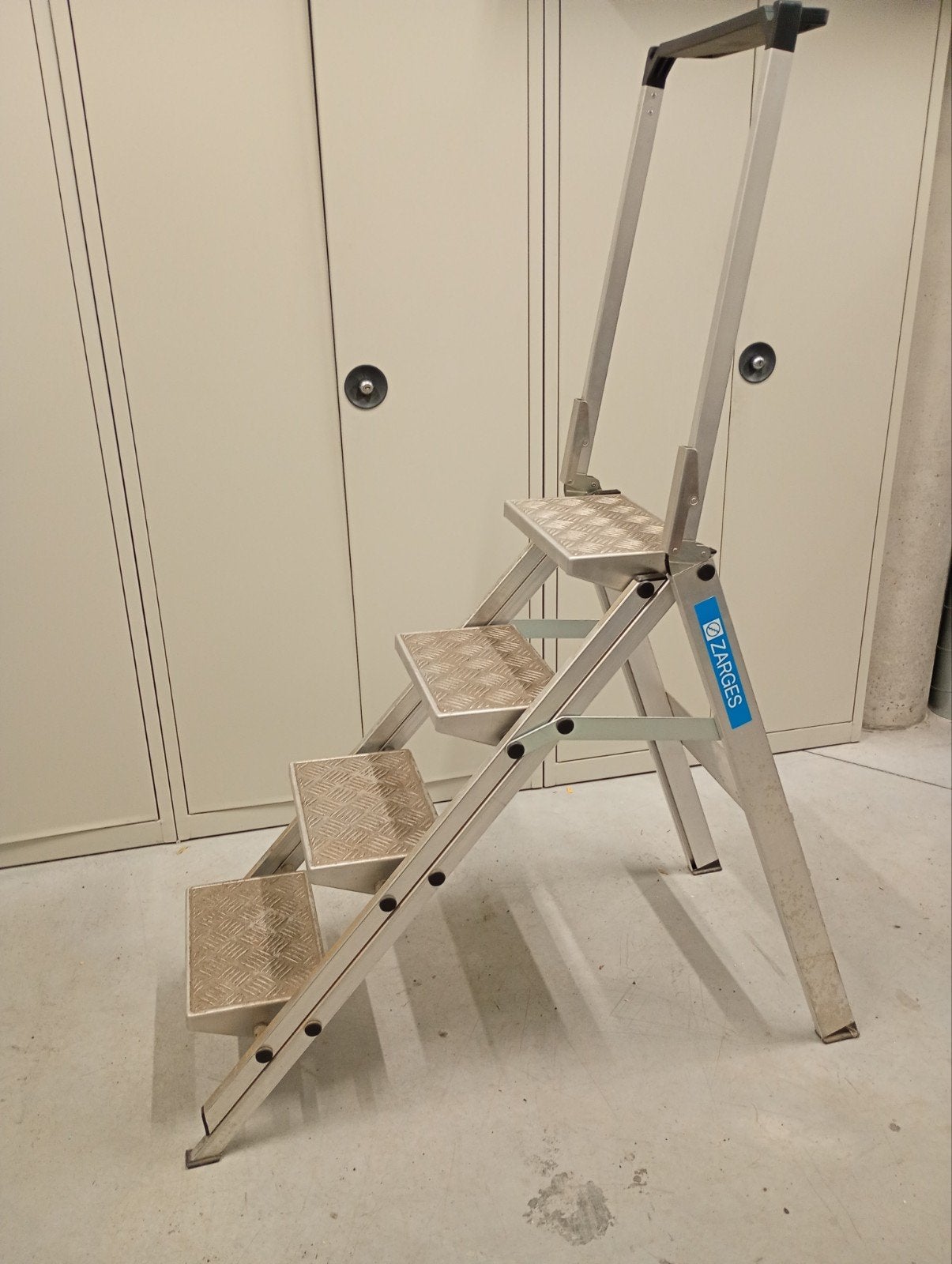 ladder trap, Ophalen, Zo goed als nieuw, Ladder