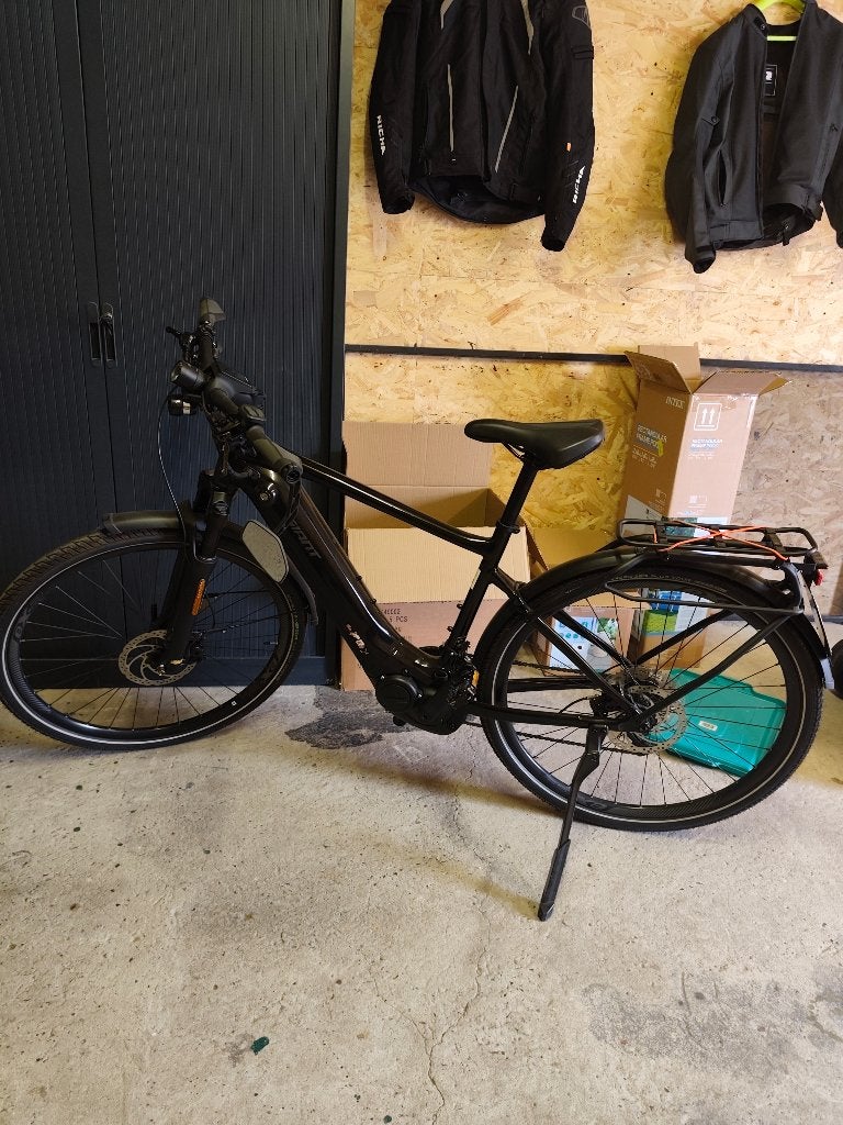 E bike gaint Explore 45, Fietsen en Brommers, Ophalen, Versnellingen, Giant, Zo goed als nieuw