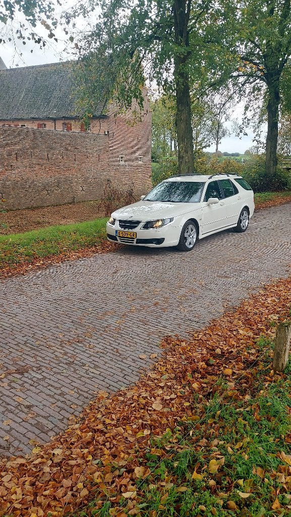 Saab 95 Sport Break 2.0 T, Autos, 1800 kg, Autre, Entretenue par le concessionnaire, 5 portes