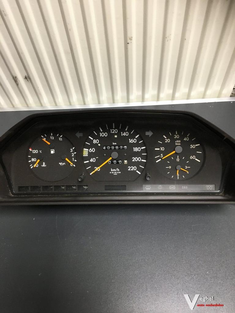 Mercedes W124  1994    Diesel   124 542 4269   Km Tellerklok, Auto-onderdelen, Dashboard en Schakelaars, Gebruikt, -, -, Ophalen of Verzenden