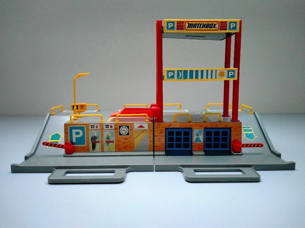 speelgoed garage matchbox, Verzamelen, Ophalen, Zo goed als nieuw