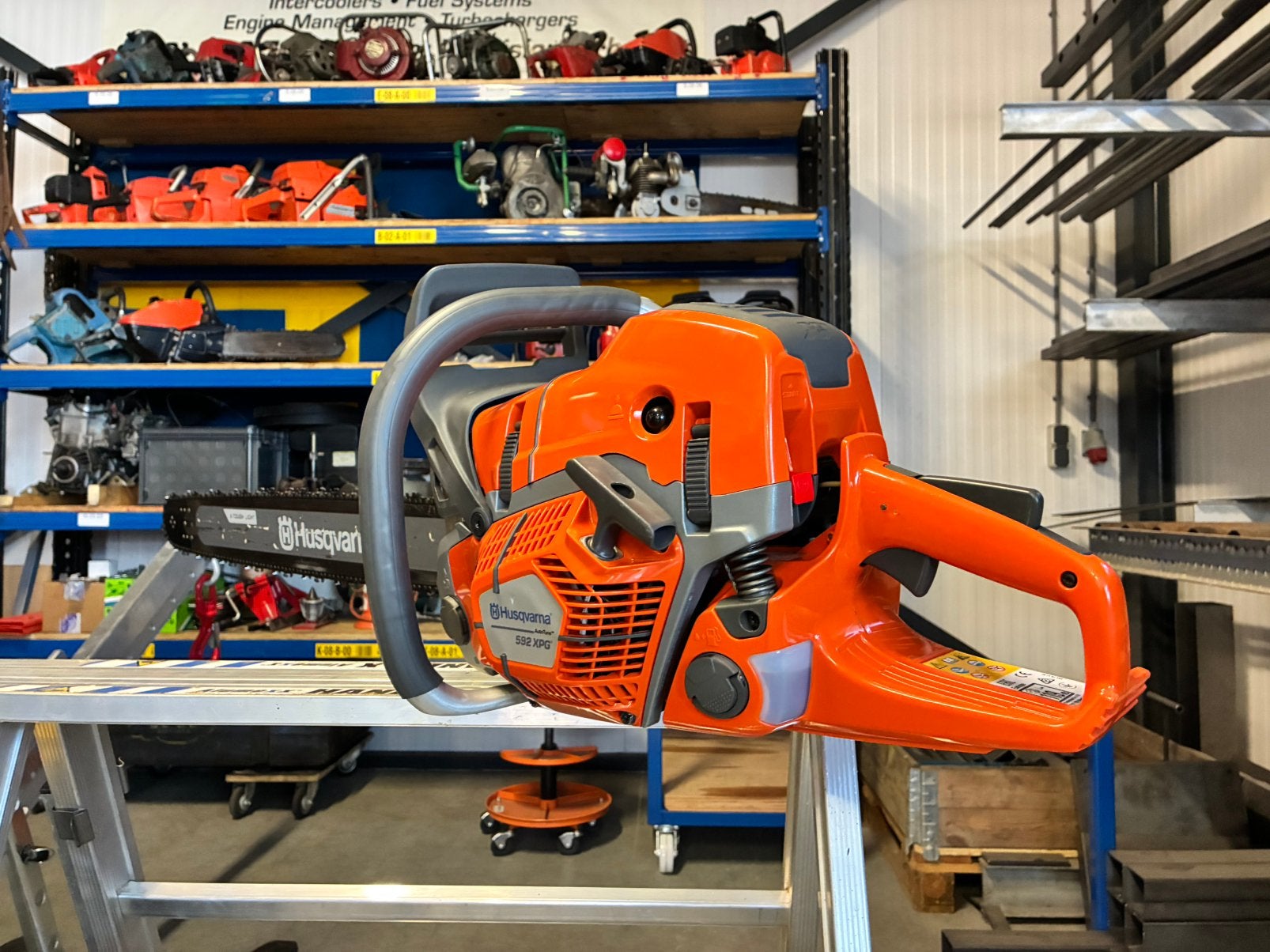 2022 Husqvarna 592xpg 90cm full wrap nieuwstaat, Ophalen, Zo goed als nieuw