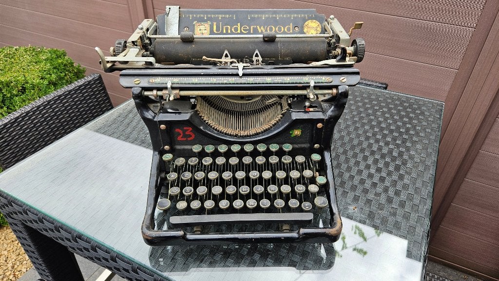 typmachine vintage  type UNDERWOOD (1930)Tikmachine, Ophalen