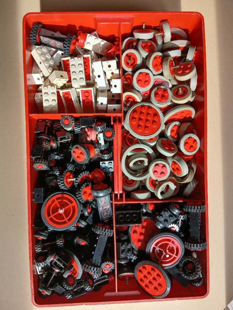 Grand lot de roues Lego vintage, Lego, Utilisé, Autres types, Enlèvement ou Envoi