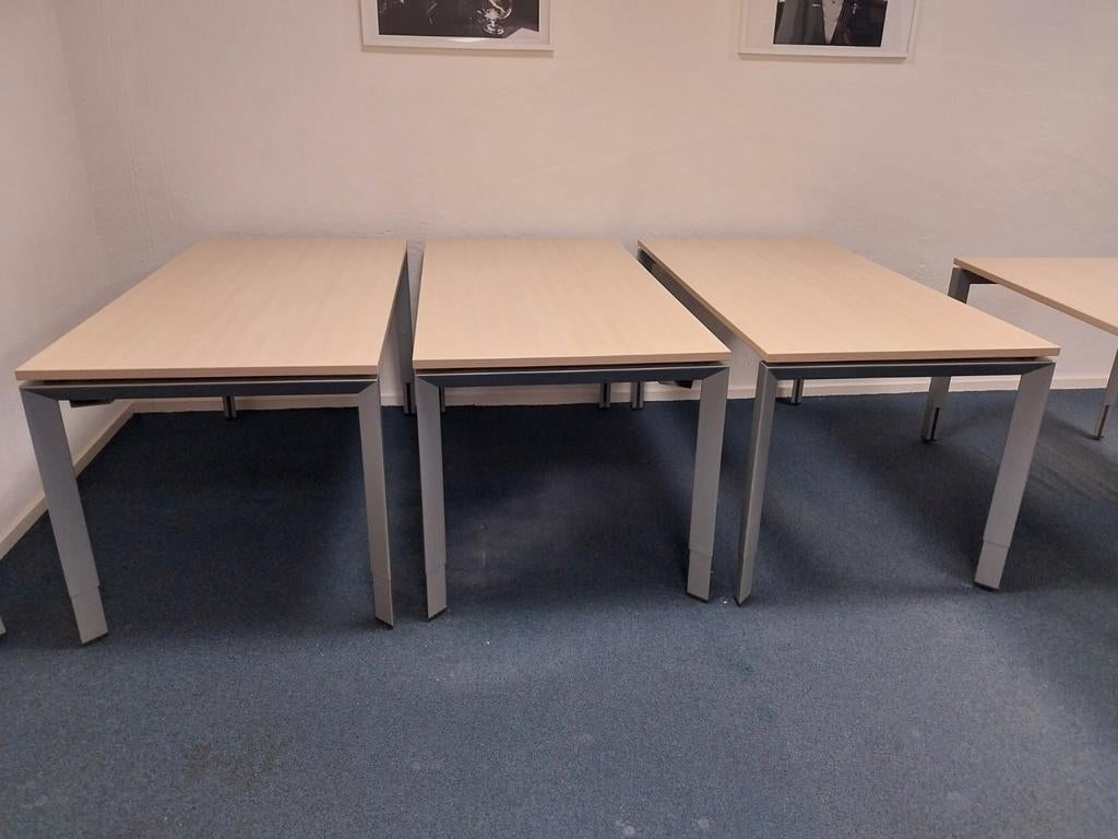 Diverse mooie bureaus, Enlèvement