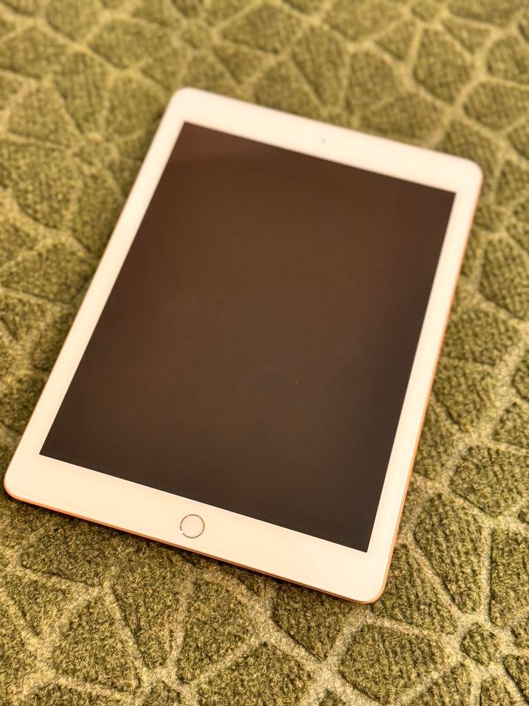 iPad 6the gerenatie, Informatique & Logiciels, Apple iPad Tablettes, 32 GB, Enlèvement ou Envoi, Apple iPad, Or