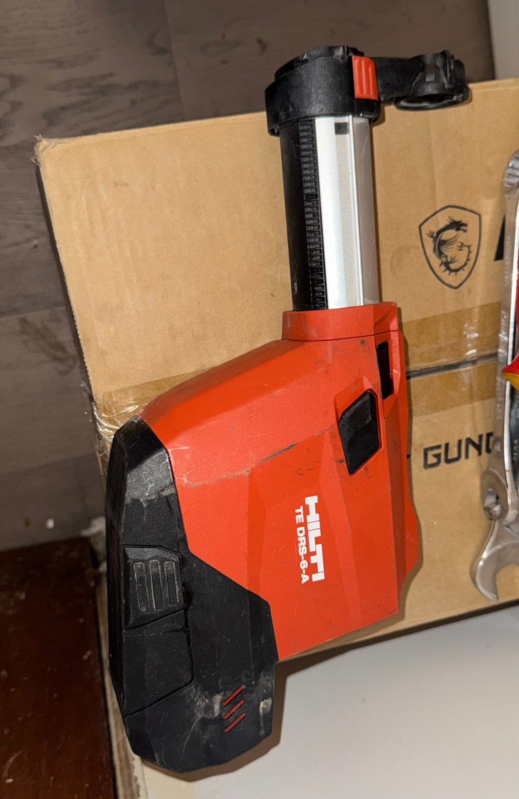 Aspirateur HILTI pour foreuse, Enlèvement, Comme neuf
