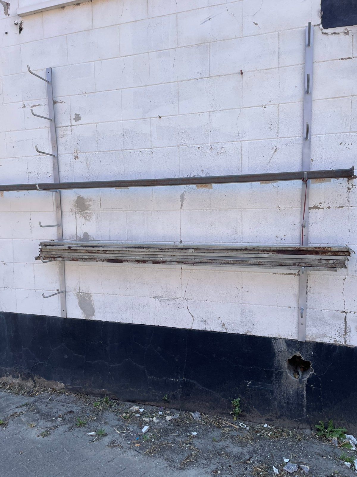 Zware muur haken, Ophalen, Gebruikt