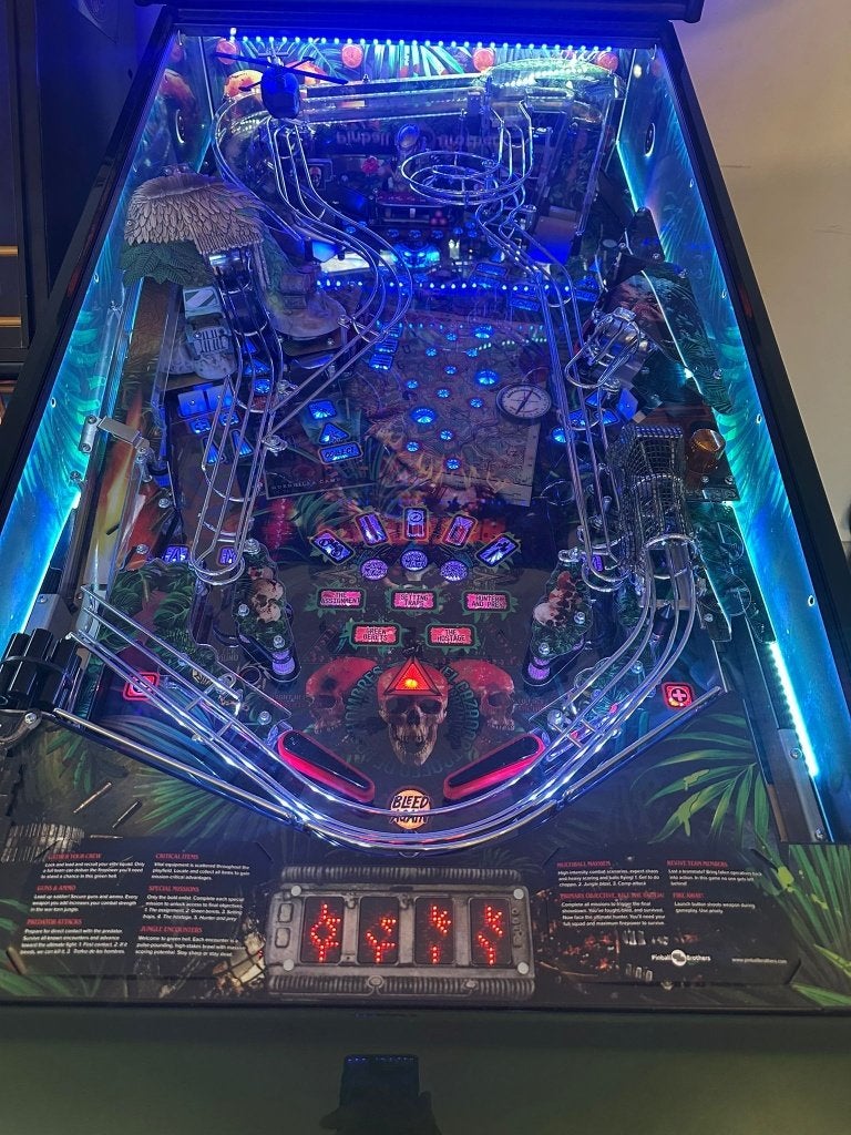 flipper predator, Verzamelen, Automaten | Flipperkasten, Flipperkast, Ophalen, Overige merken, Nieuw