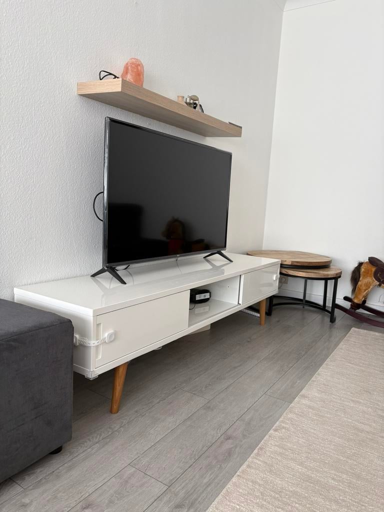 Tv kast, Huis en Inrichting, Kasten |Televisiemeubels, Ophalen, Gebruikt