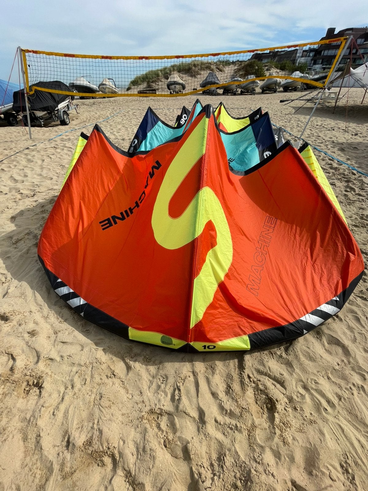 Slingshot machine v3 10m 2026, Sports nautiques & Bateaux, Enlèvement, Comme neuf, Kite