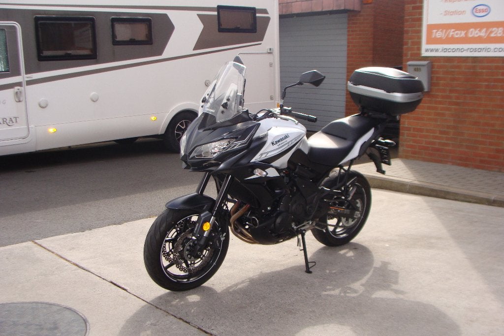 moto Kawasaki Versys 650 Etat Neuf 3200KM 07/2020, Motos, Permis Moto A, Tourisme, Plus de 35 kW, 2 cylindres