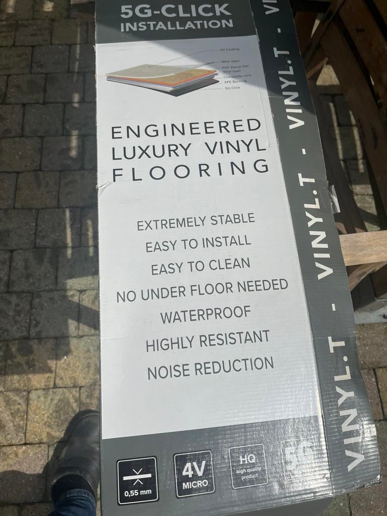 Vinyl laminaat 30m² kwaliteit  6 maanden gebruikt, Doe-het-zelf en Bouw, Ophalen, Kunststof, Zo goed als nieuw, 10 m² of meer