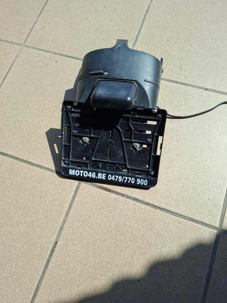 Nummerplaathouder sportster, Motoren, Ophalen