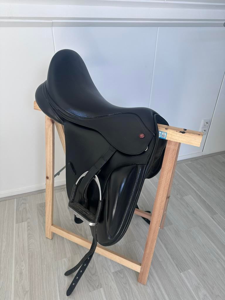 Kent & master 18 inch zadel, Enlèvement, Comme neuf