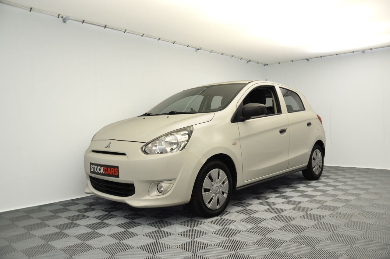 Mitsubishi Space Star Premium (bj 2015), Auto's, Voorwielaandrijving, Stof, Gebruikt, Euro 6