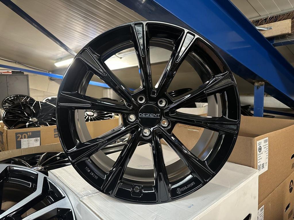 Nieuw 20inch VW Audi Seat BMW Skoda Dezent Style Velgen! 5x1, Auto-onderdelen, Banden en Velgen, -, -, Banden en Velgen, Nieuw