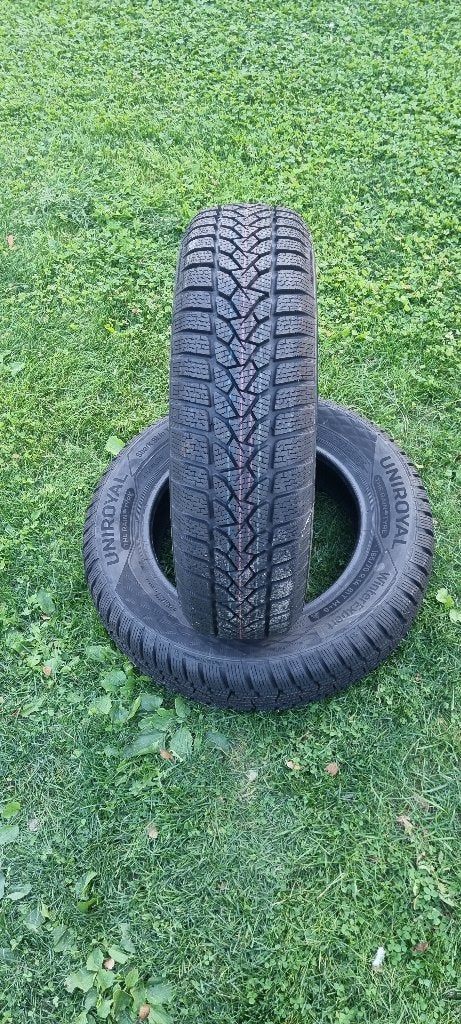 Pneus neige uniroyal 165/70 R14, Neuf, 14 pouces, Pneus hiver, Véhicule de tourisme