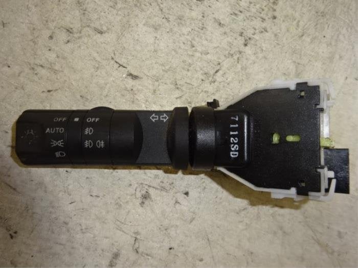 Commutateur feu clignotant d'un Nissan Navara, -, 3 mois de garantie, Utilisé, -