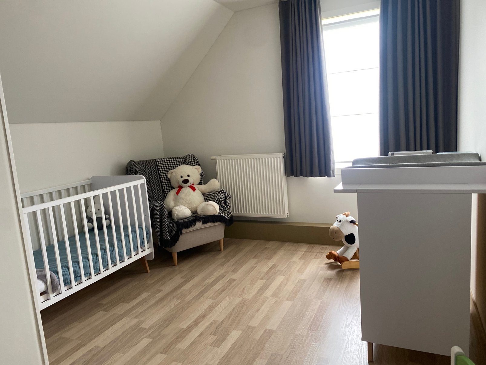 Babykamer met ledikant, kast inclusief verzorginstafel, Kinderen en Baby's, Ophalen, Kast