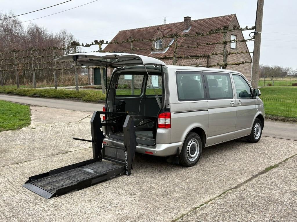 ️Volkswagen Transporter 2.0TDI Zelfrijder Rolstoellift PMR, Auto's, Volkswagen, Bedrijf, Te koop, Transporter, Aangepast voor mindervaliden