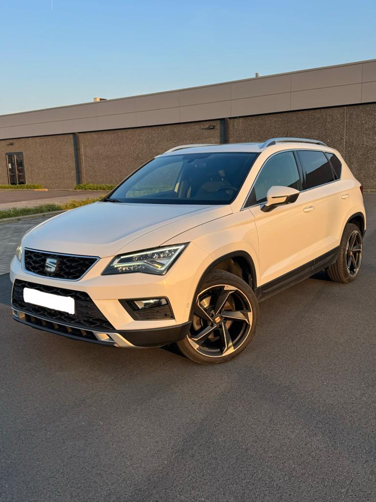 Seat Ateca Xcellence 2.0 TDI 150PK 4Drive PANO/CARPLAY…., Achat, 1535 kg, Noir, 5 portes