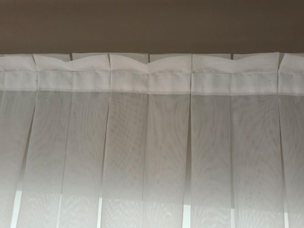 Nieuwe voile glasgordijn 2.48 m hoogte en 2.80m breedte, Huis en Inrichting, Stoffering | Gordijnen en Lamellen, 200 cm of meer
