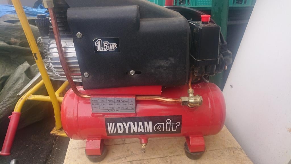 Compresseur d'air Dynam avec chaudière de 6 litres, Moins de 25 litres, Enlèvement ou Envoi, Comme neuf, 6 à 10 bars