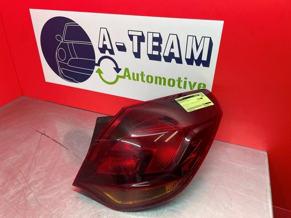 ACHTERLICHT RECHTS Opel Astra J (PC6 / PD6 / PE6 / PF6), Gebruikt, Opel, Opel Automobile GmbH, Kontakt-opel@opel.com