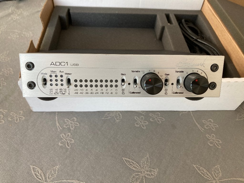 Benchmark ADC1 - USB - analoog naar digitaal converter, Ophalen of Verzenden, Zo goed als nieuw