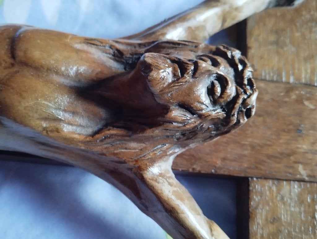 Crucifix bois sculpté fin 19 e début 20 e siècle, Enlèvement ou Envoi