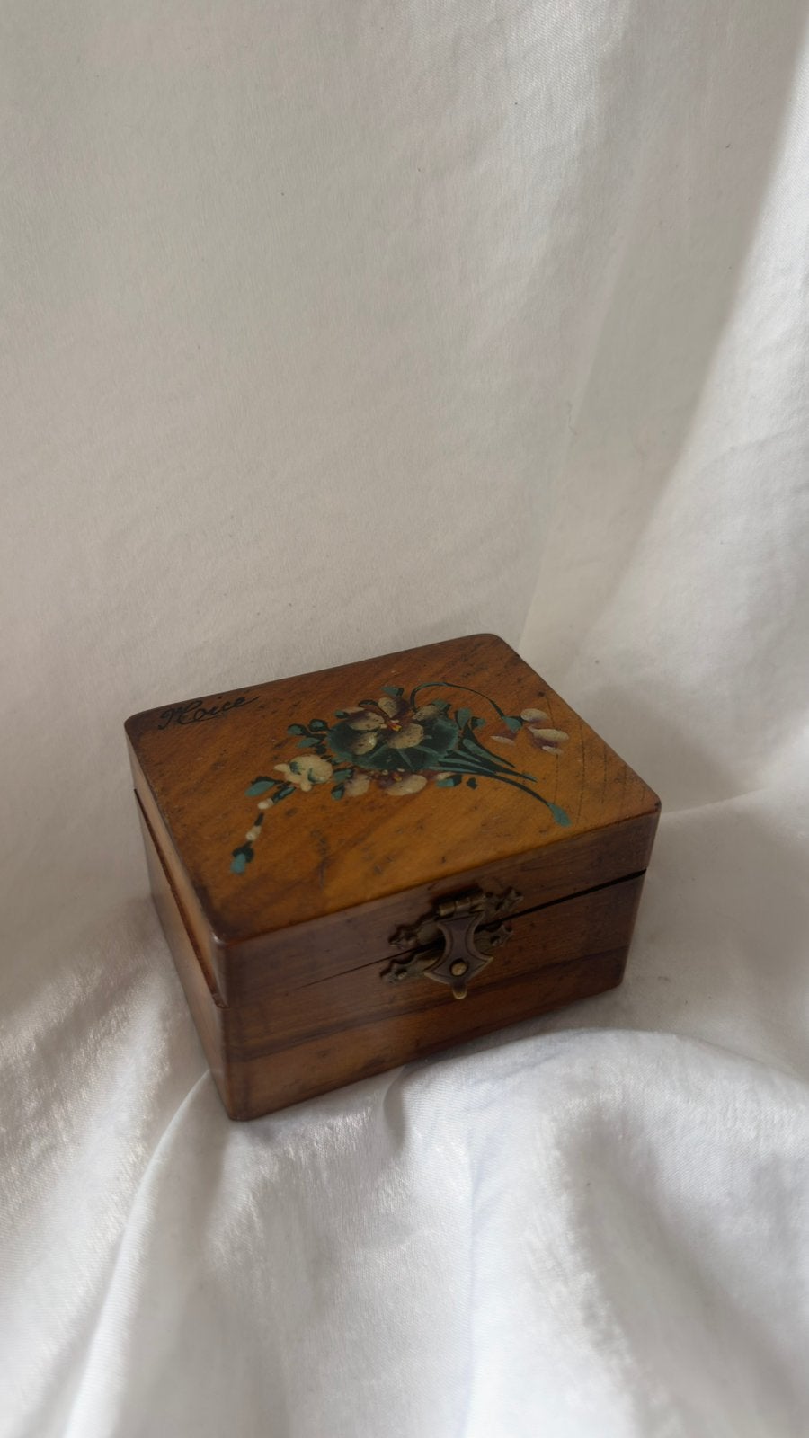 Magnigique petite boite en bois interieur capitonné, Collections, Enlèvement ou Envoi, Utilisé