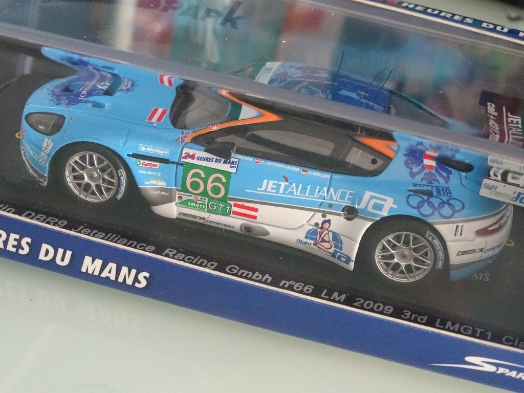 Aston Martin DBR9 Le mans 2009 n66 Spark 1/43 LM, Hobby en Vrije tijd, Modelauto's | 1:18, Zo goed als nieuw, Auto, Overige merken