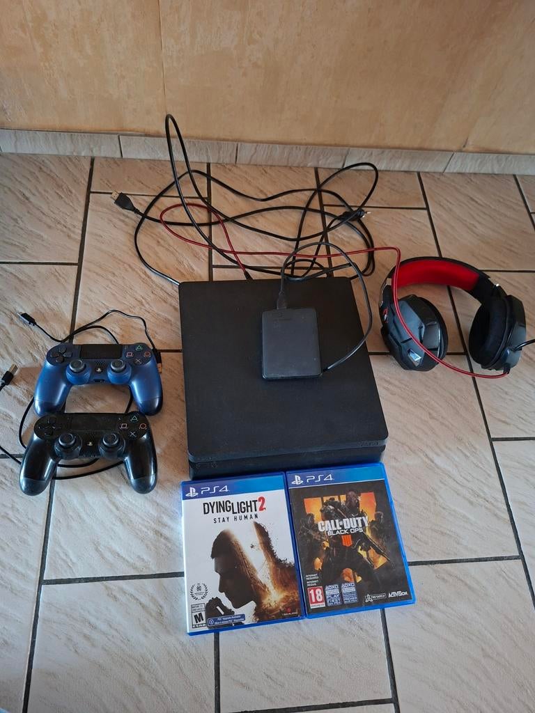 PS4 Slim + 2 controllers + games + extra harde schijf + head, Ophalen, Slim