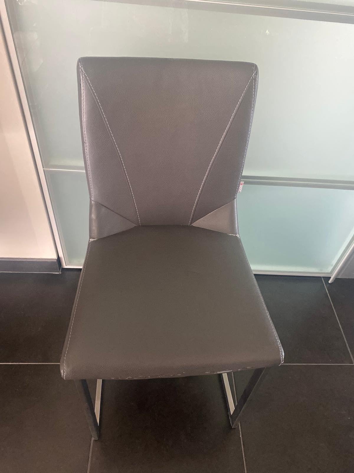 8 eetkamerstoelen merk Xooon, Ophalen, Gebruikt, Leer, Vijf, Zes of meer stoelen