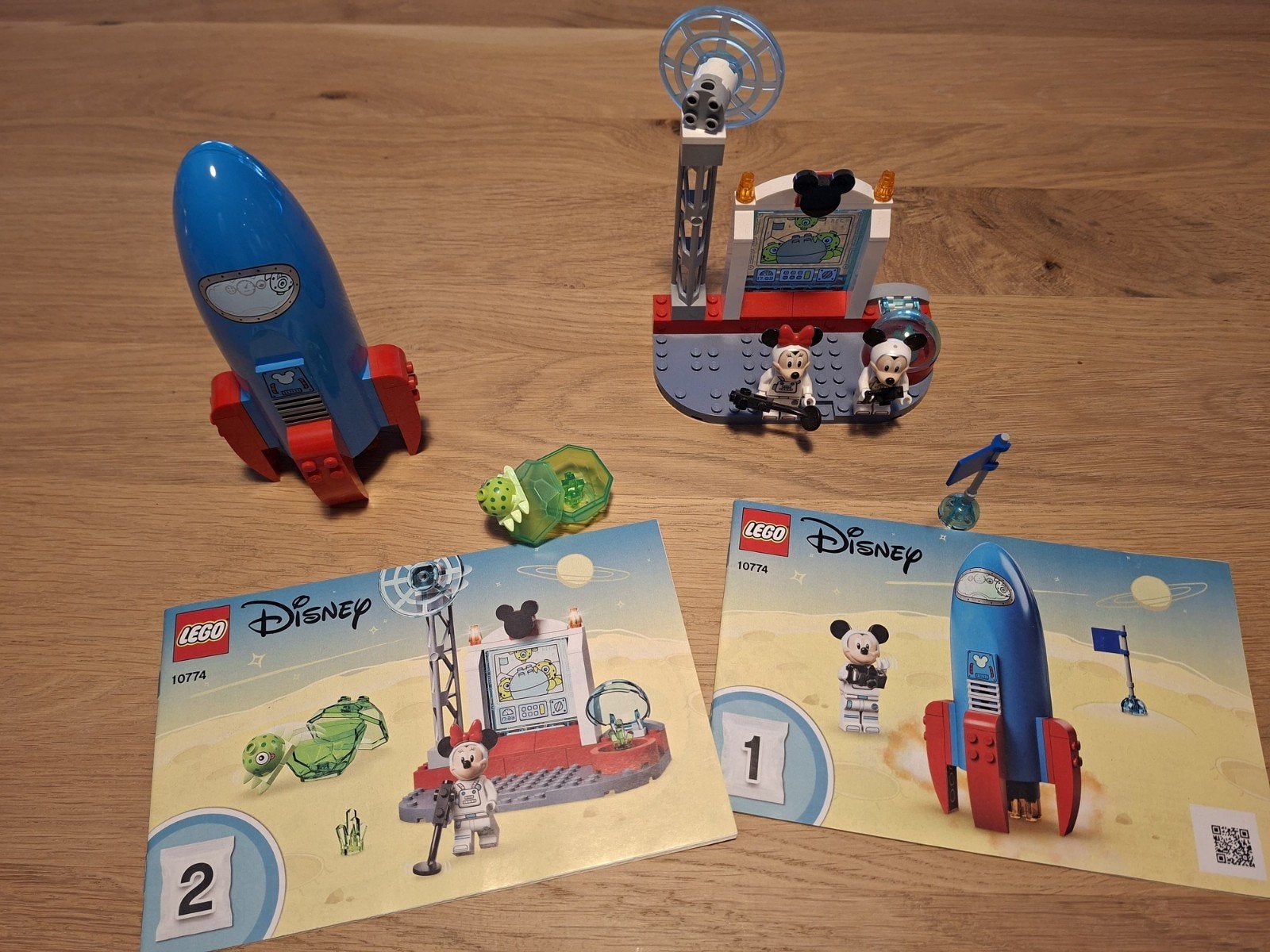 Mickey Mouse & Minnie Mouse's Space Rocket (lego 10774), Ophalen, Lego, Compleet, Disney