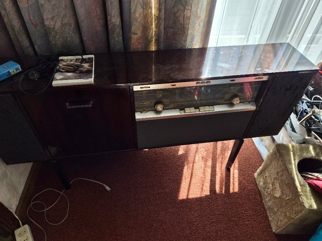 Vintage radio meubel, Antiek en Kunst, Antiek | Tv's en Audio, Ophalen