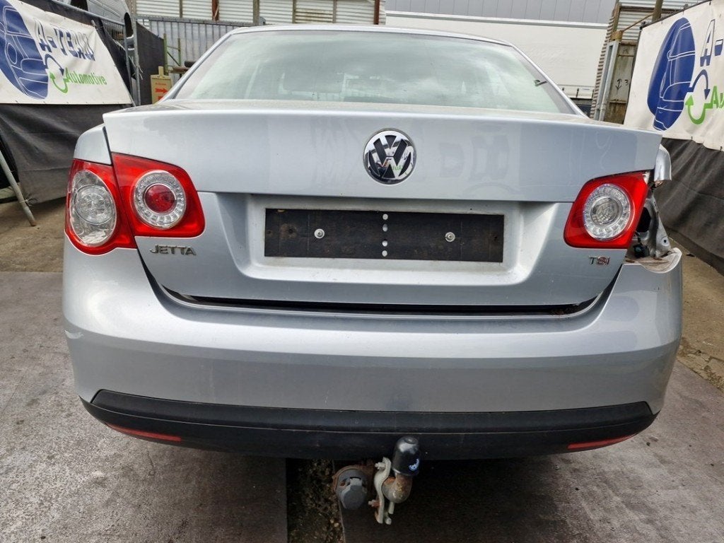 PARE-CHOCS ARRIÈRE Volkswagen Jetta III (1K2), Arrière, Pare-chocs, Volkswagen, Volkswagen AG