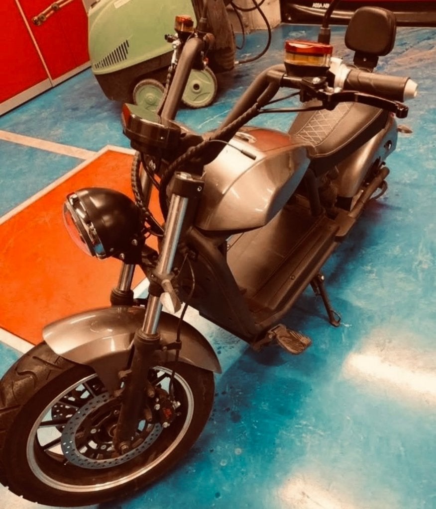 Trottinette électrique/cyclomoteur, Vélos & Vélomoteurs, Scooters | Piaggio, Autres modèles, Comme neuf, Classe B (45 km/h), Enlèvement
