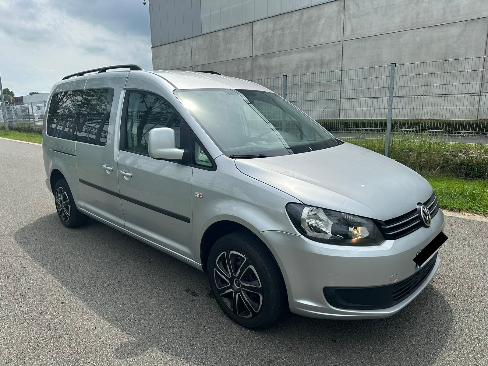 Volkswagen Caddy| 1.6Diesel| 7 ZITPLAATSEN| Garantie+Keuring, Auto's, Volkswagen, Euro 5, Monovolume, 1600 cc, 7 zetels