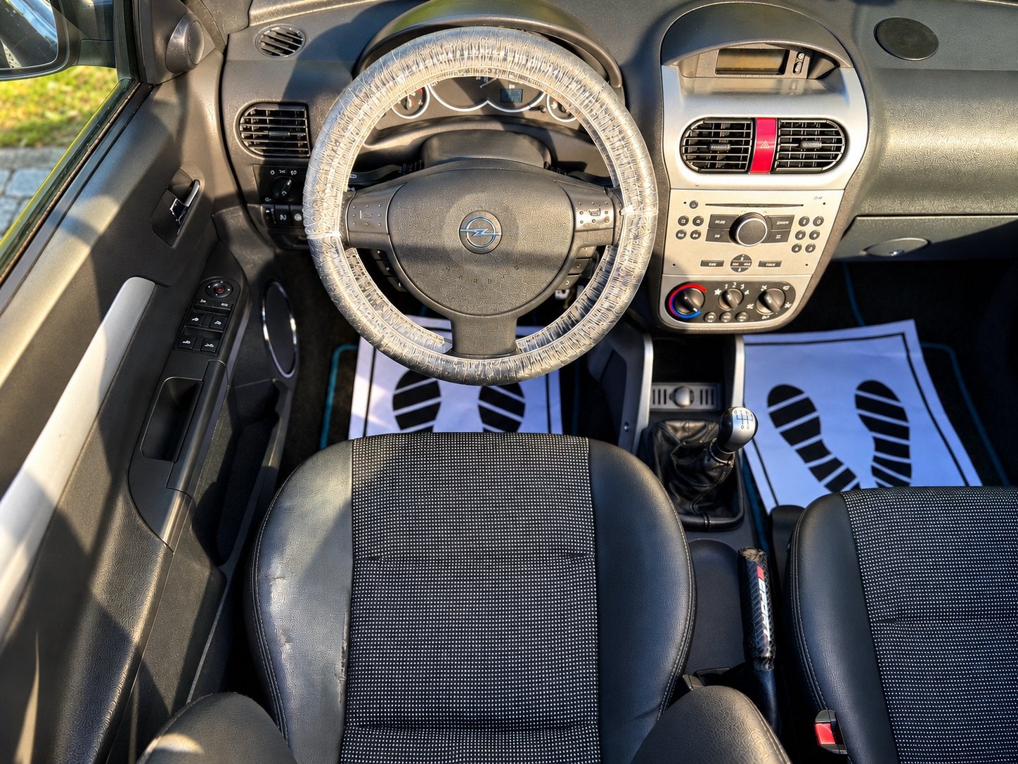 OPEL TIGRA TWINTOP 1.4 SPORT • COUPÉ/CABRIO• AIRCO • LEDER, Auto's, Testrit aan huis, Zwart, 4 cilinders, Cabriolet