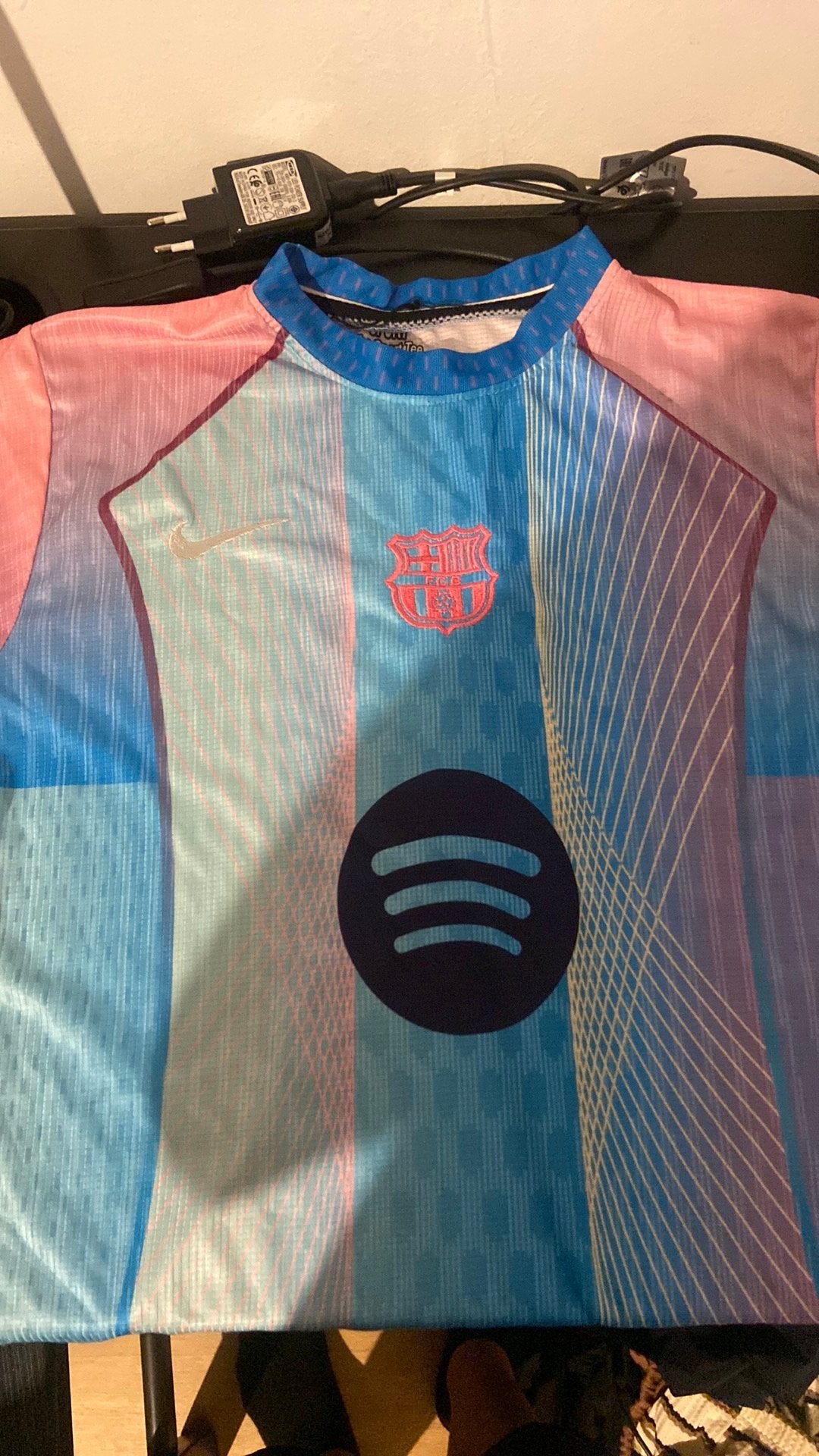 Lamine yamal voetbal t-shirt, Sport en Fitness, Voetbal, Ophalen of Verzenden, Zo goed als nieuw, Shirt