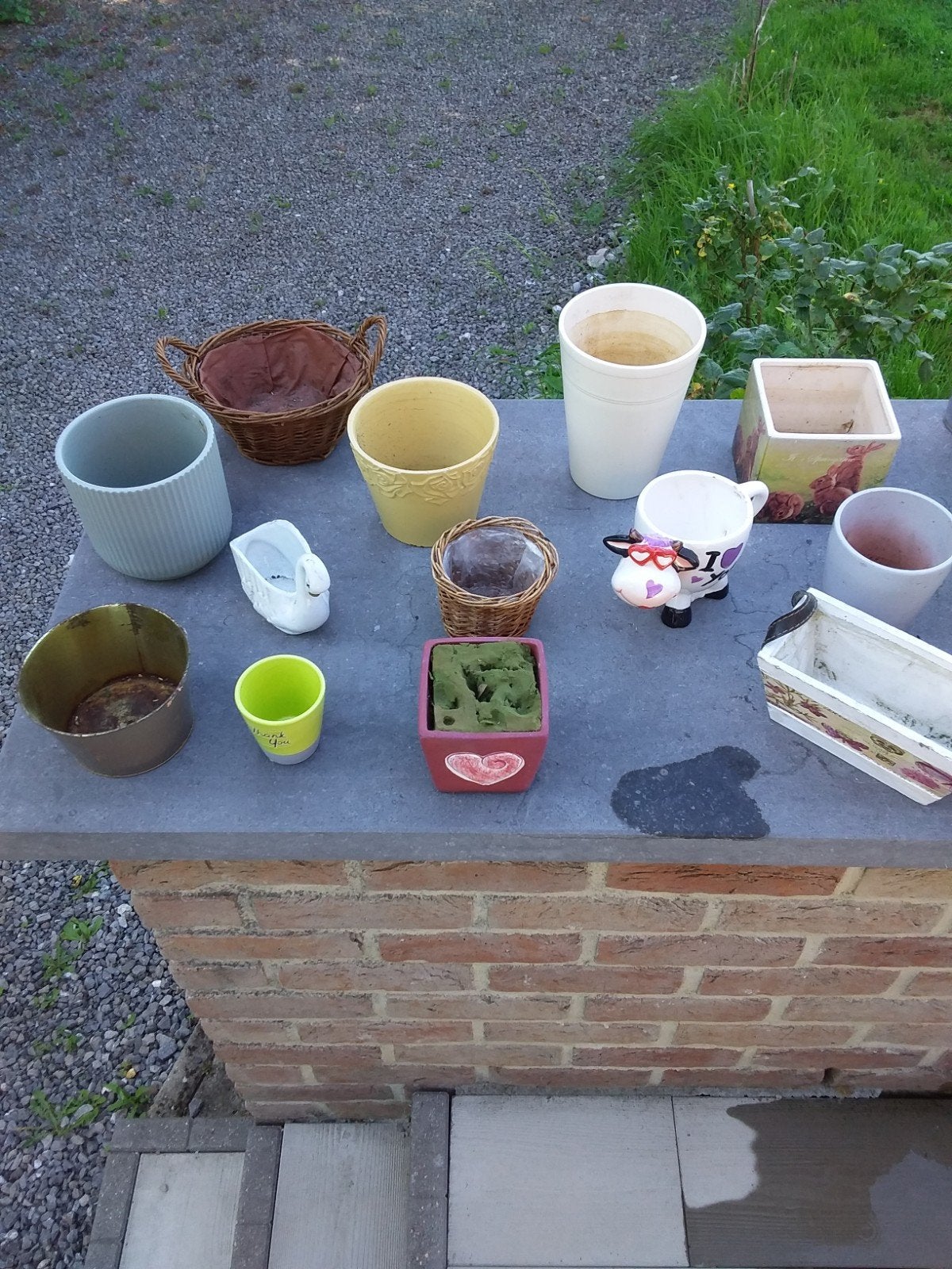 Set van ongeveer vijftien plantenpotten (binnen en buiten)., Ophalen, Binnen