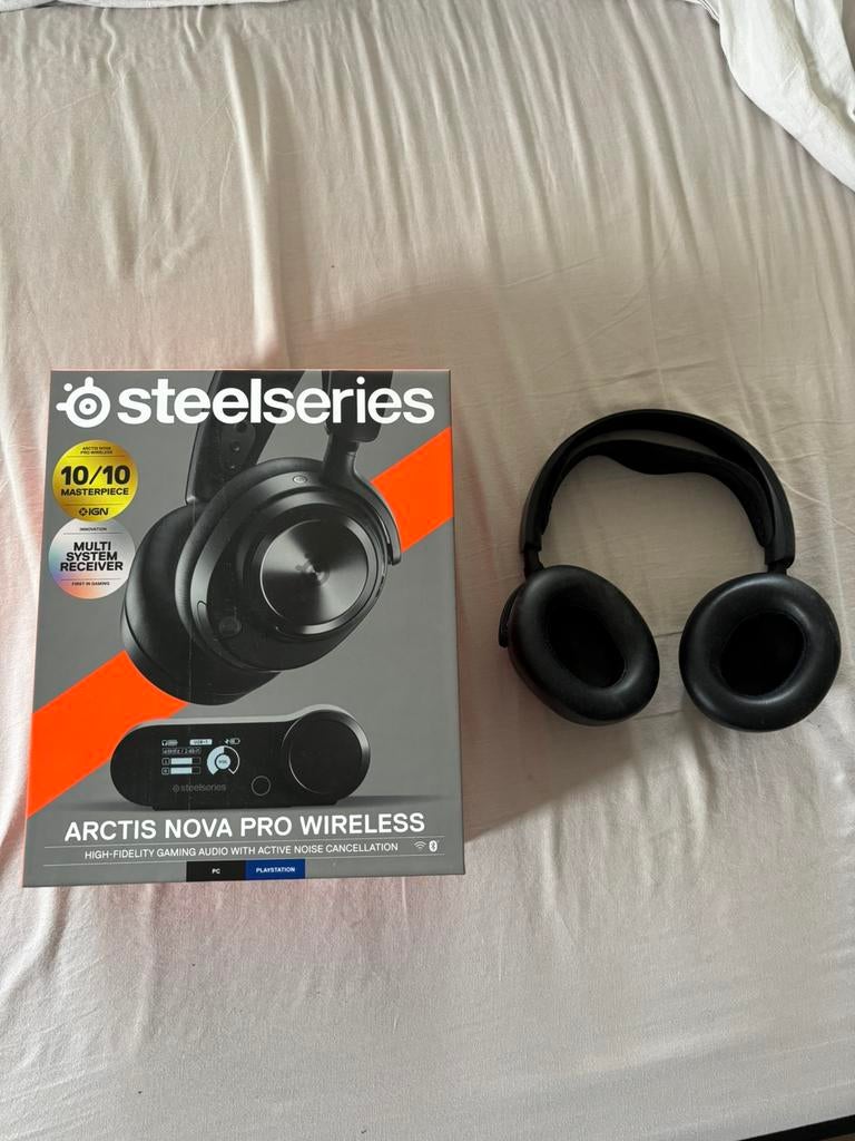 Steelseries Arctis Nova Pro wireless Playstation/Xbox/PC, Casque gamer, Enlèvement, Utilisé, Over-ear