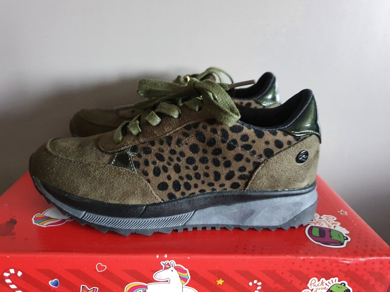 Nieuwe sneakers voor meisjes van Xti Kids maat 33, Meisje, Nieuw, Ophalen of Verzenden, XTI