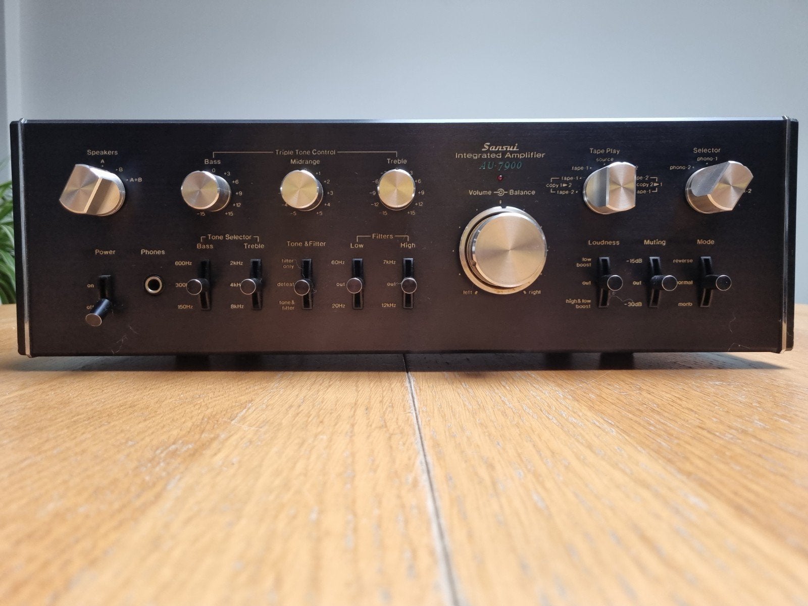 sansui au 7900, Enlèvement