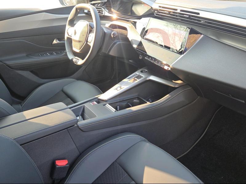 Peugeot 308 SW Exclusive 1.2 Hybrid 145pk - 360 Camera - Car, Auto's, Peugeot, https://public.car-pass.be/vhr/b6b32bb8-825d-40d1-b39a-7ab2818fe3f6